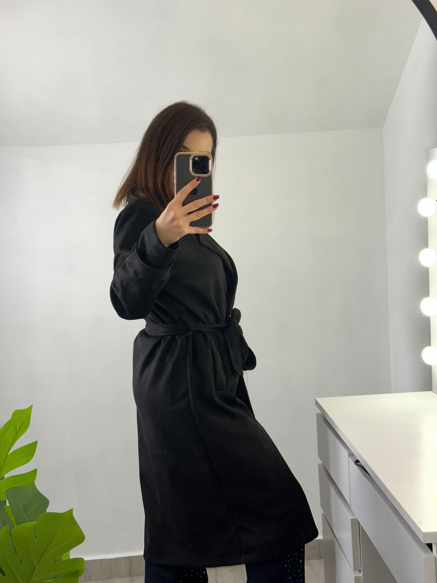 Καπαρντίνα Lola