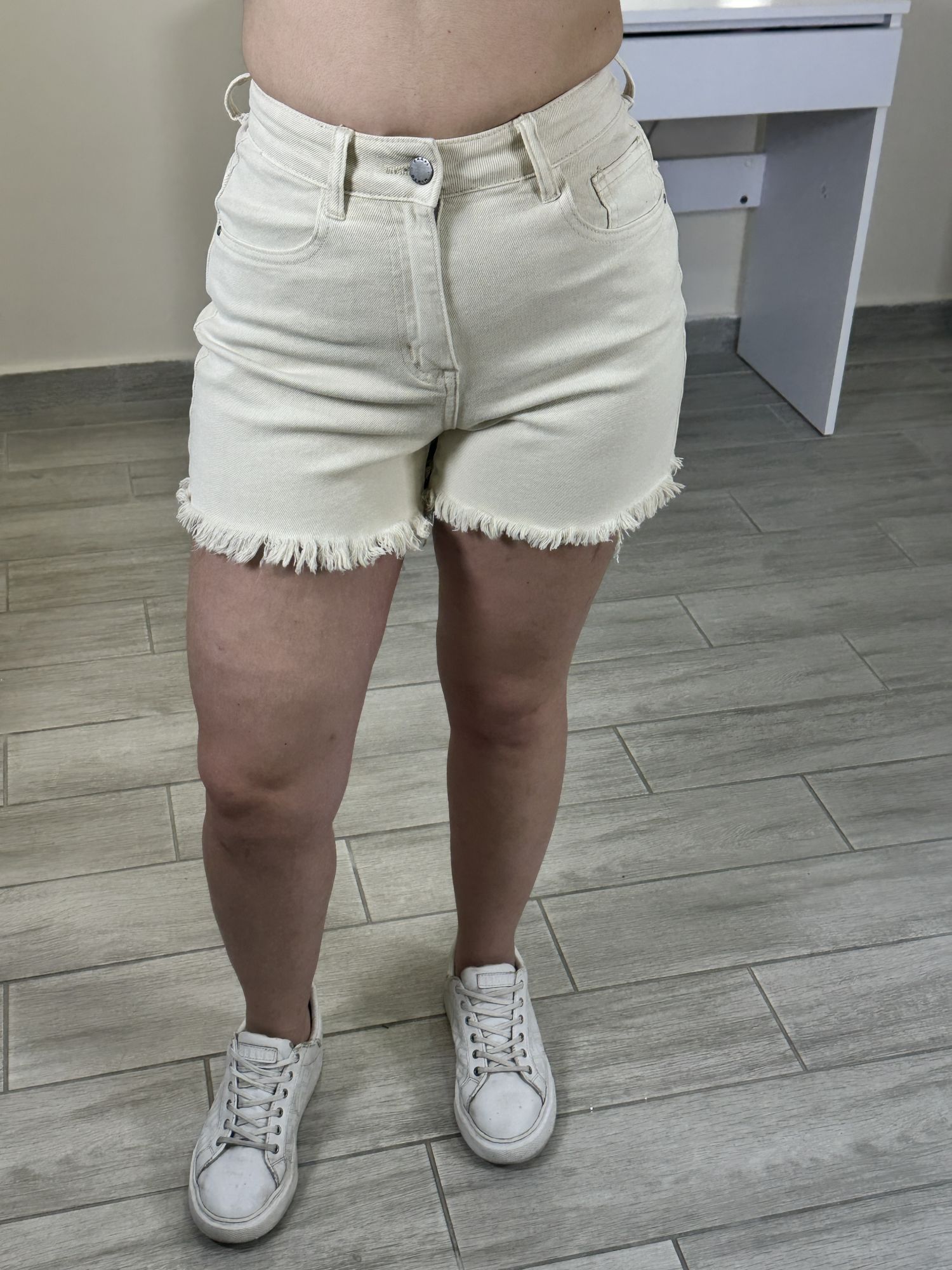 Σορτς Sofianna Κρεμ
